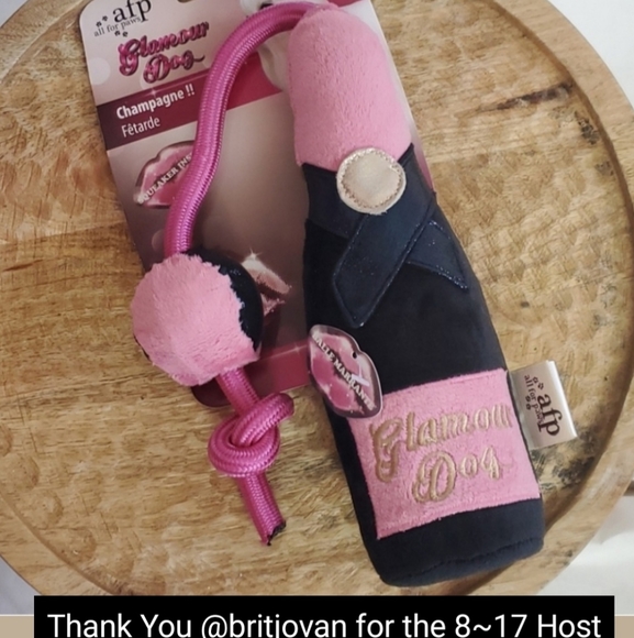 Glamour Dog Champagne & Ball Toy - Picture 4 of 8